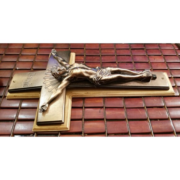 Vintage Curved Bronze Crucifix Casket Topper Mounted on Board 16.5"x9.75" - Picture 3 of 4